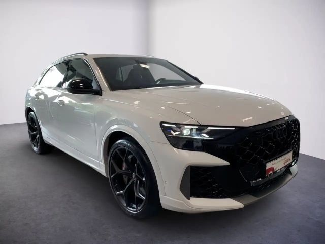 Audi RS Q8 Performance Quattro