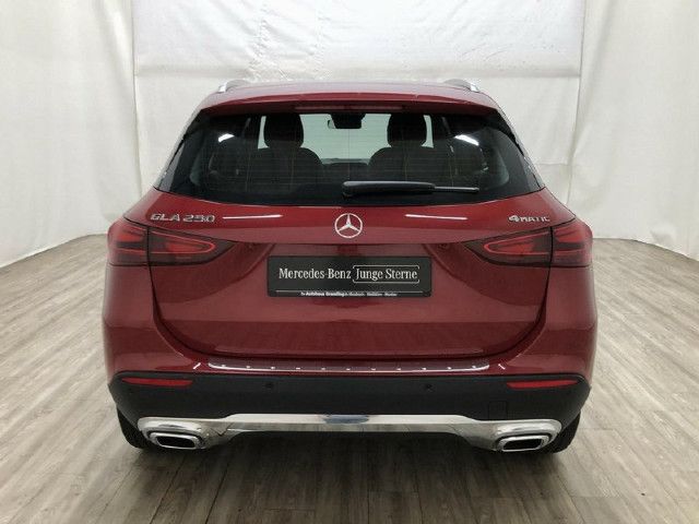 Mercedes-Benz GLA 250 4MATIC