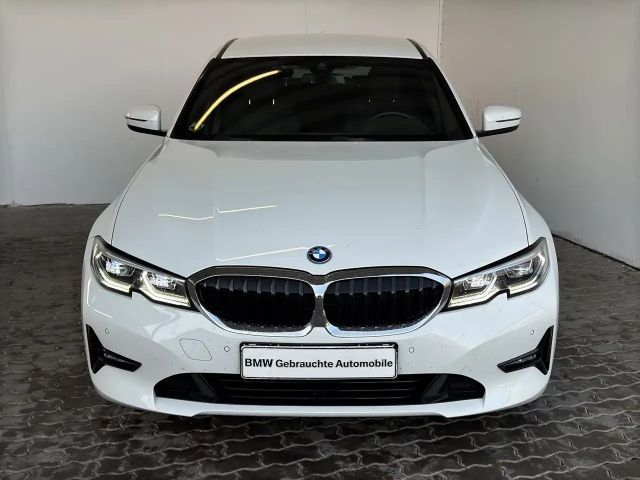 BMW 320 320e Advantage pakket Sedan