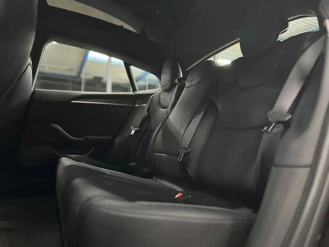 Tesla Model S Plaid