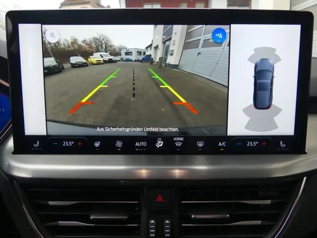 Ford Focus Titanium Wagon