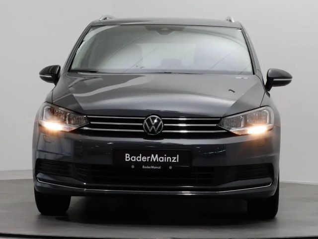 Volkswagen Touran 1.5 TSI DSG