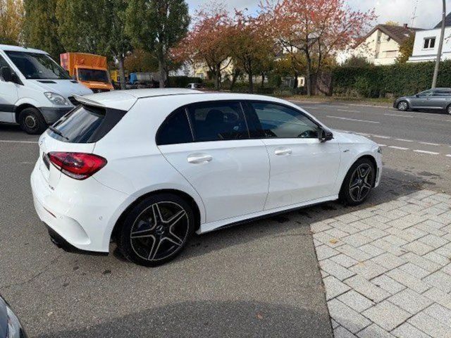 Mercedes-Benz A 35 AMG AMG Line