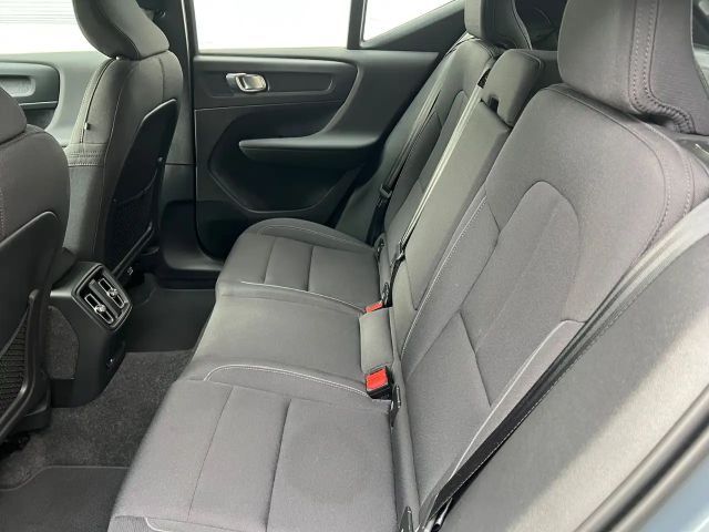 Volvo XC40 Core Recharge