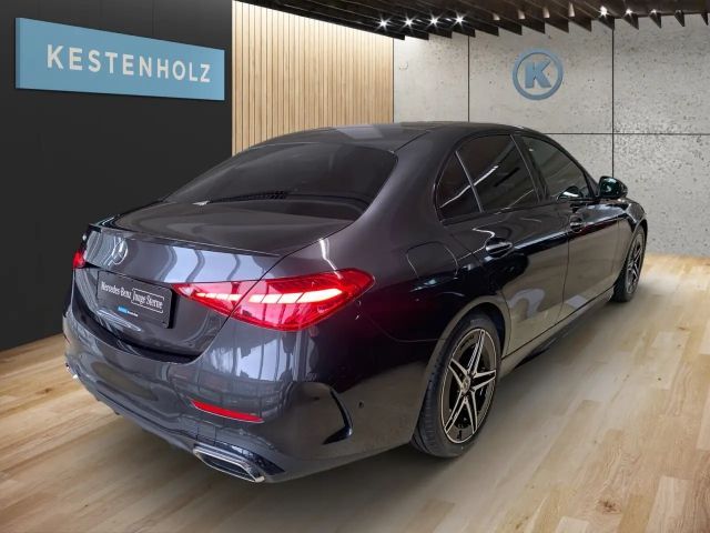 Mercedes-Benz C 200 AMG Line Sedan