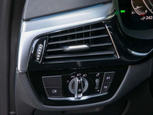 BMW 530 530e M-Sport Touring