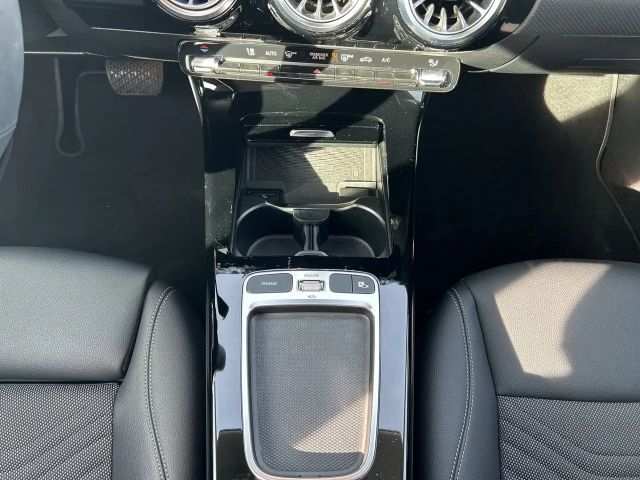 Mercedes-Benz A 180 Hatchback