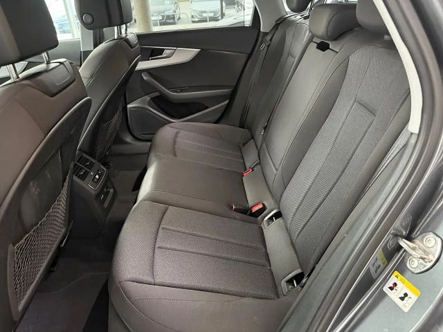 Audi A4 40 TDI Avant Quattro S-Line S-Tronic