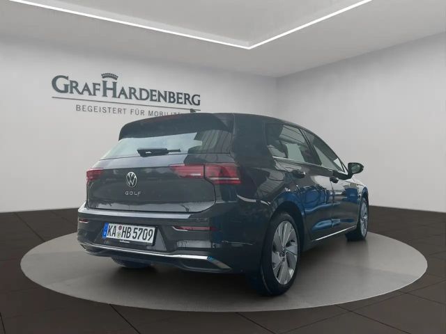 Volkswagen Golf 1.5 TSI Golf VIII Style