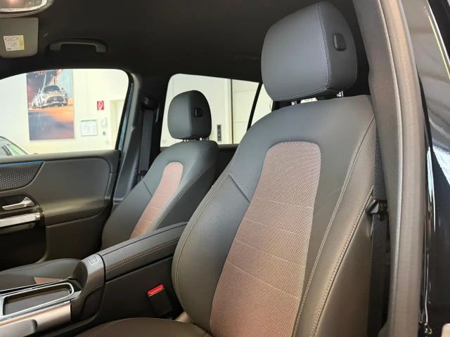 Mercedes-Benz EQB 300 4MATIC Electric Art