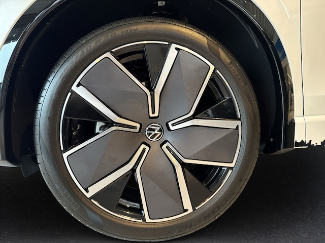 Volkswagen Tiguan 4Motion DSG R-Line