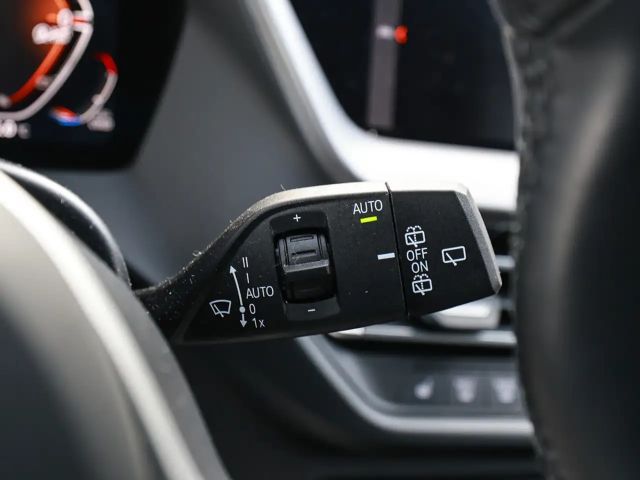 BMW 118 118i M-Sport Sedan