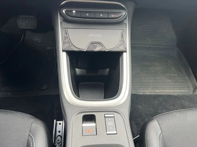 Jeep Avenger Full-Electric Summit