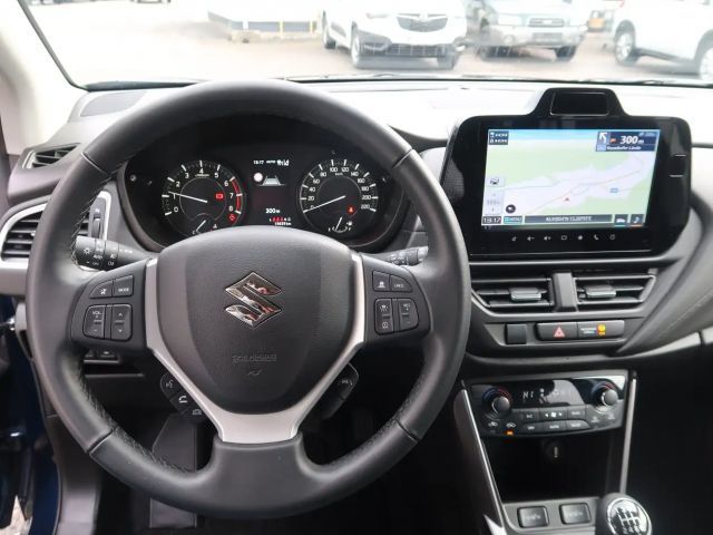 Suzuki S-Cross AllGrip Hybrid