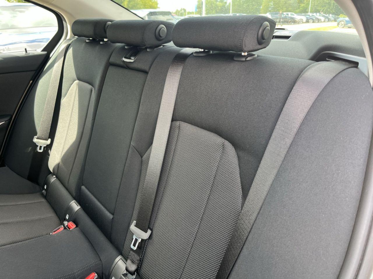 BMW 330 330e Sedan xDrive