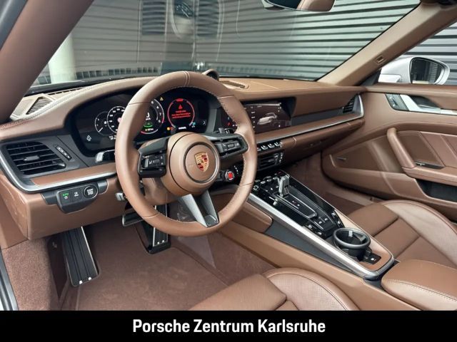 Porsche 992 4 Coupé GTS Targa