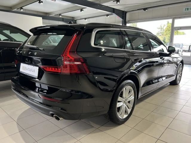 Volvo V60 Momentum