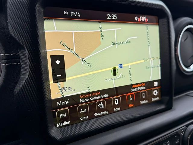 Jeep Wrangler 4xe Sahara