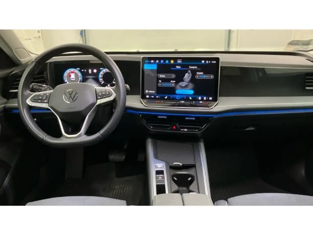 Volkswagen Passat 1.5 eTSI Business Variant