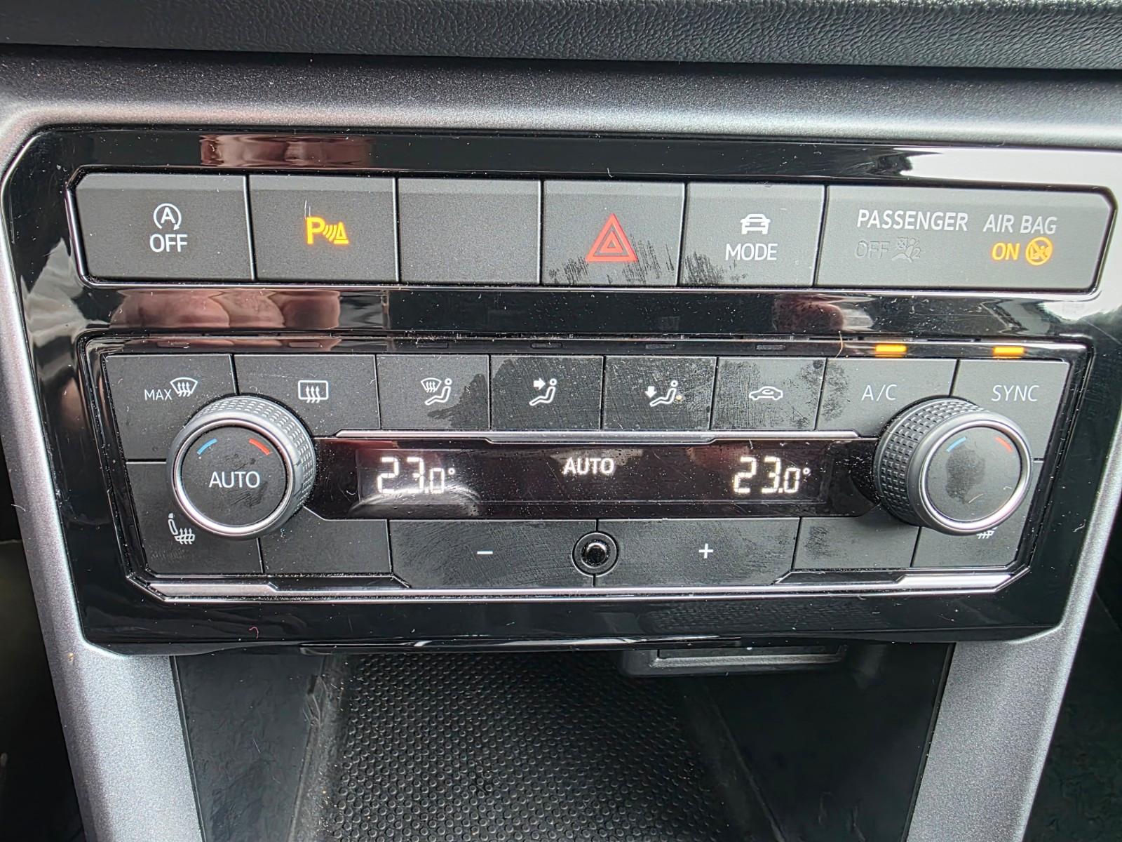 Volkswagen T-Cross Active, NAVI, LED, ALU, PTS, SHZ, Garantie, 1a