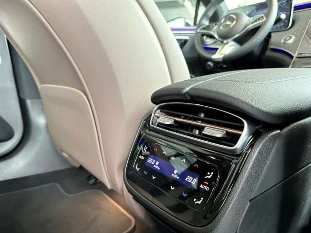 Mercedes-Benz EQE 350 AMG Line Sedan