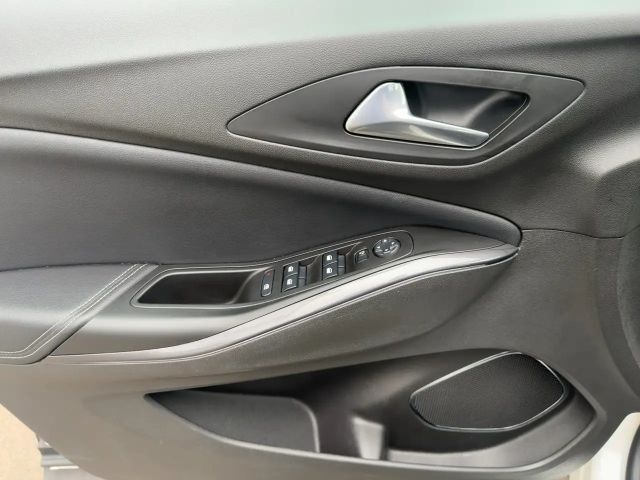 Opel Grandland X Elegance Hybrid