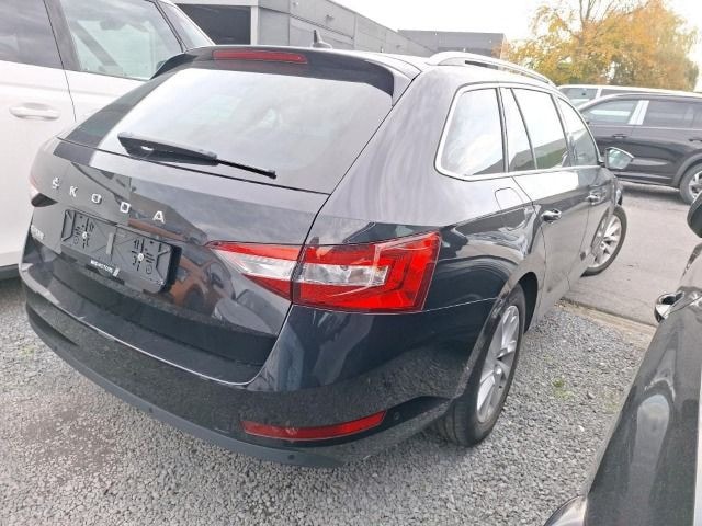 Skoda Superb 2.0 TDI Combi Style Style