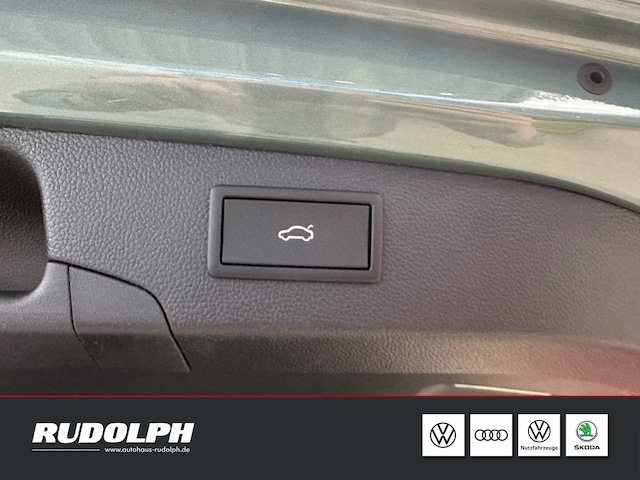 Volkswagen Passat 1.5 eTSI Business DSG