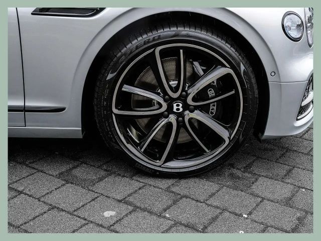 Bentley Flying Spur V8