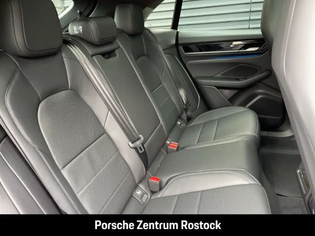 Porsche Macan Luftfederung Panoramadach LED-Matrix