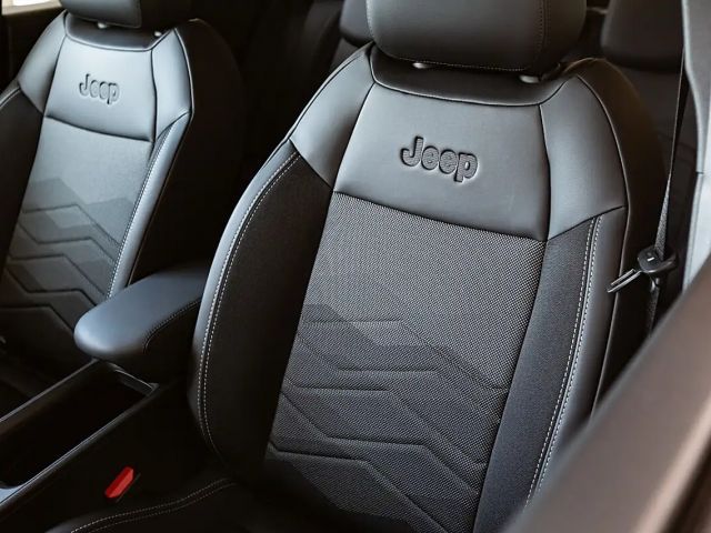 Jeep Avenger Altitude Full-Electric