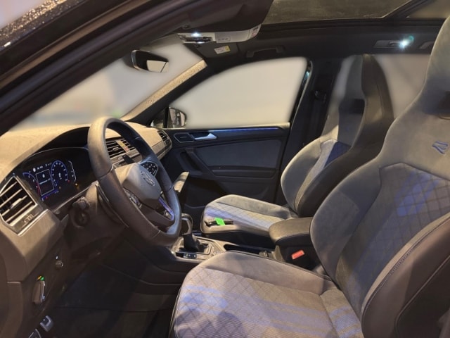 Volkswagen Tiguan R 2.0 TSI DSG 4M APR Stage III Black Style+Pano+LED+DCC+RFK+++