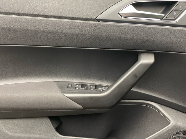 Volkswagen Polo 1.0 TSI DSG R-Line