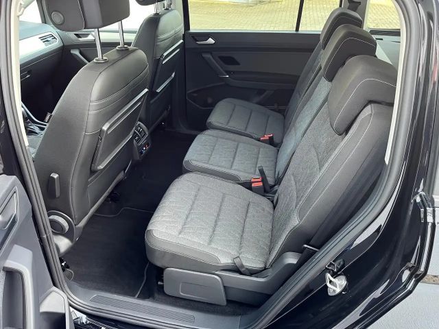 Volkswagen Touran DSG IQ.Drive Move