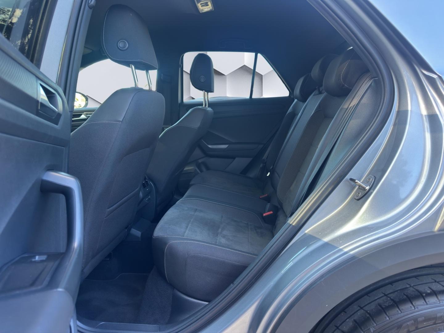 Volkswagen T-Roc 1.5 TSI DSG R-Line