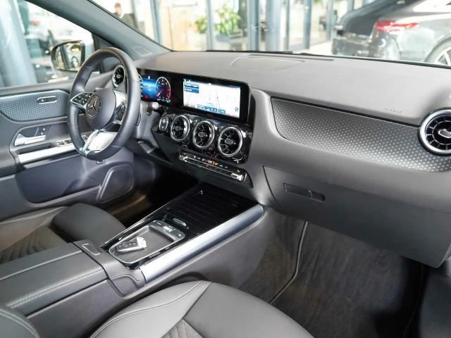 Mercedes-Benz B 180 B 180 d Progressive