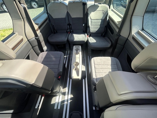Volkswagen Multivan 2.0 TDI Lang Style T7