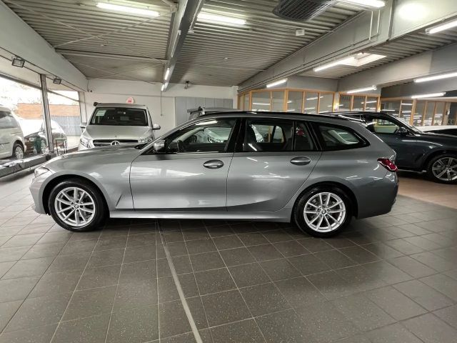 BMW 320 320d Touring xDrive