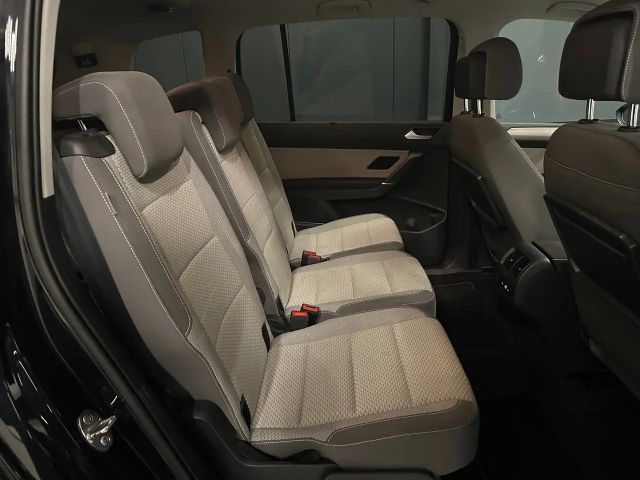 Volkswagen Touran 1.5 TSI DSG Family