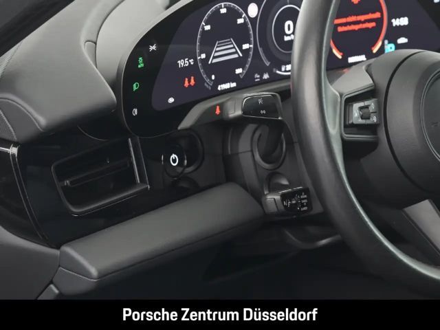 Porsche Taycan 4 Cross Turismo