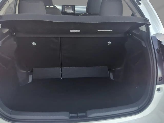 Toyota Yaris Hatchback Team D