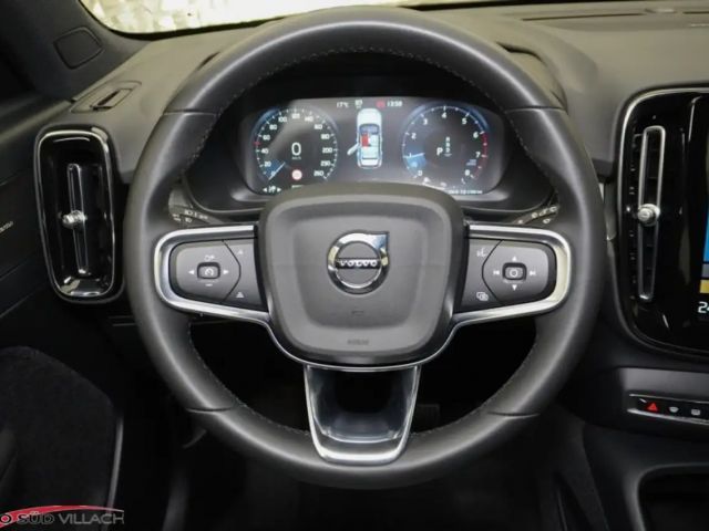 Volvo XC40 Dark Plus