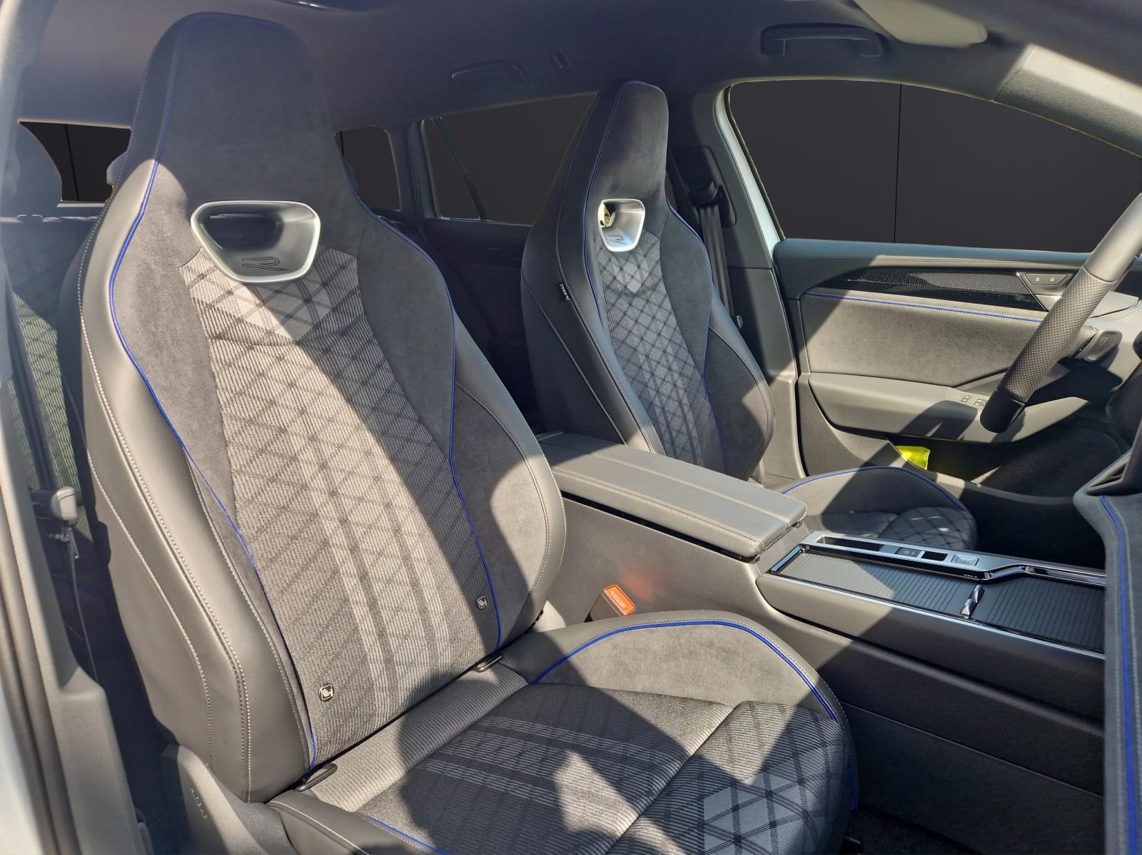 Volkswagen Passat R-Line eHybrid