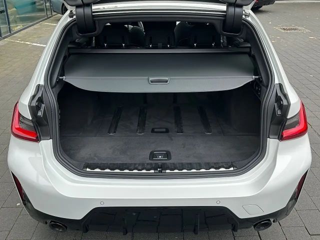 BMW 320 320i M-Sport Touring