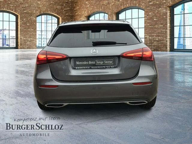 Mercedes-Benz A 200 A 200 d Progressive