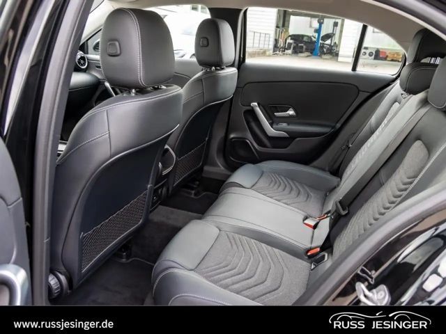 Mercedes-Benz A 180 Progressive