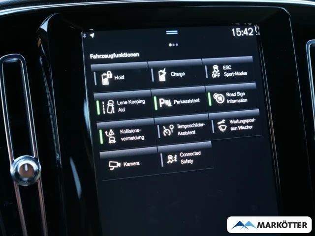 Volvo XC40 Core Recharge T4