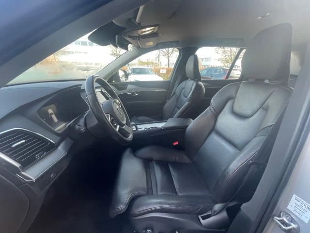 Volvo XC90 AWD Dark Plus