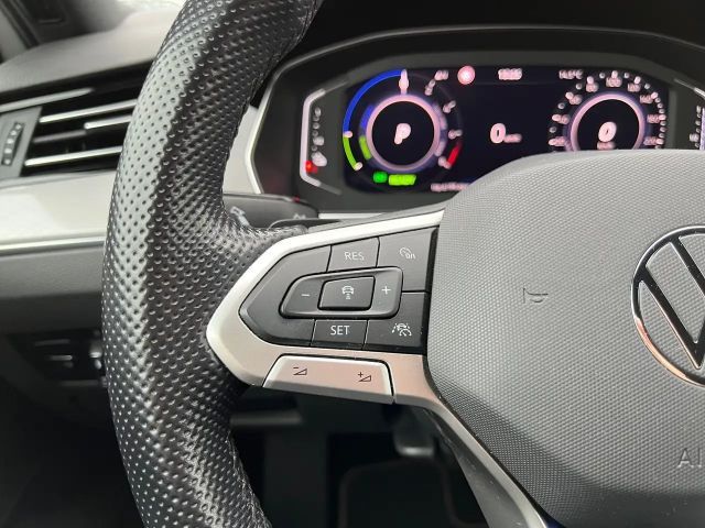 Volkswagen Passat DSG GTE Variant