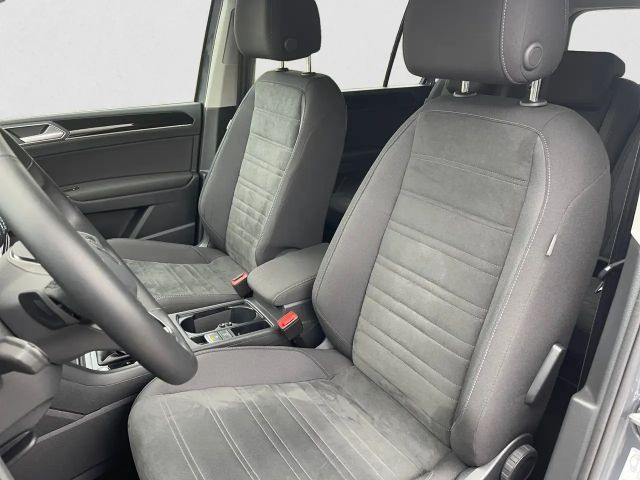 Volkswagen Touran DSG Highline R-Line